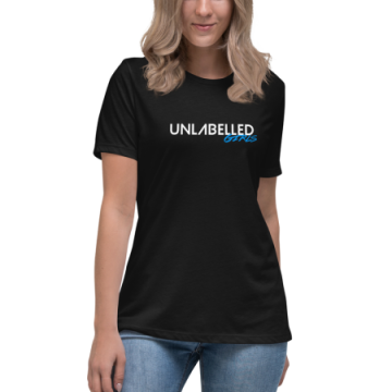 Unlabelled Girls - Women's Relaxed T-Shirt 画像